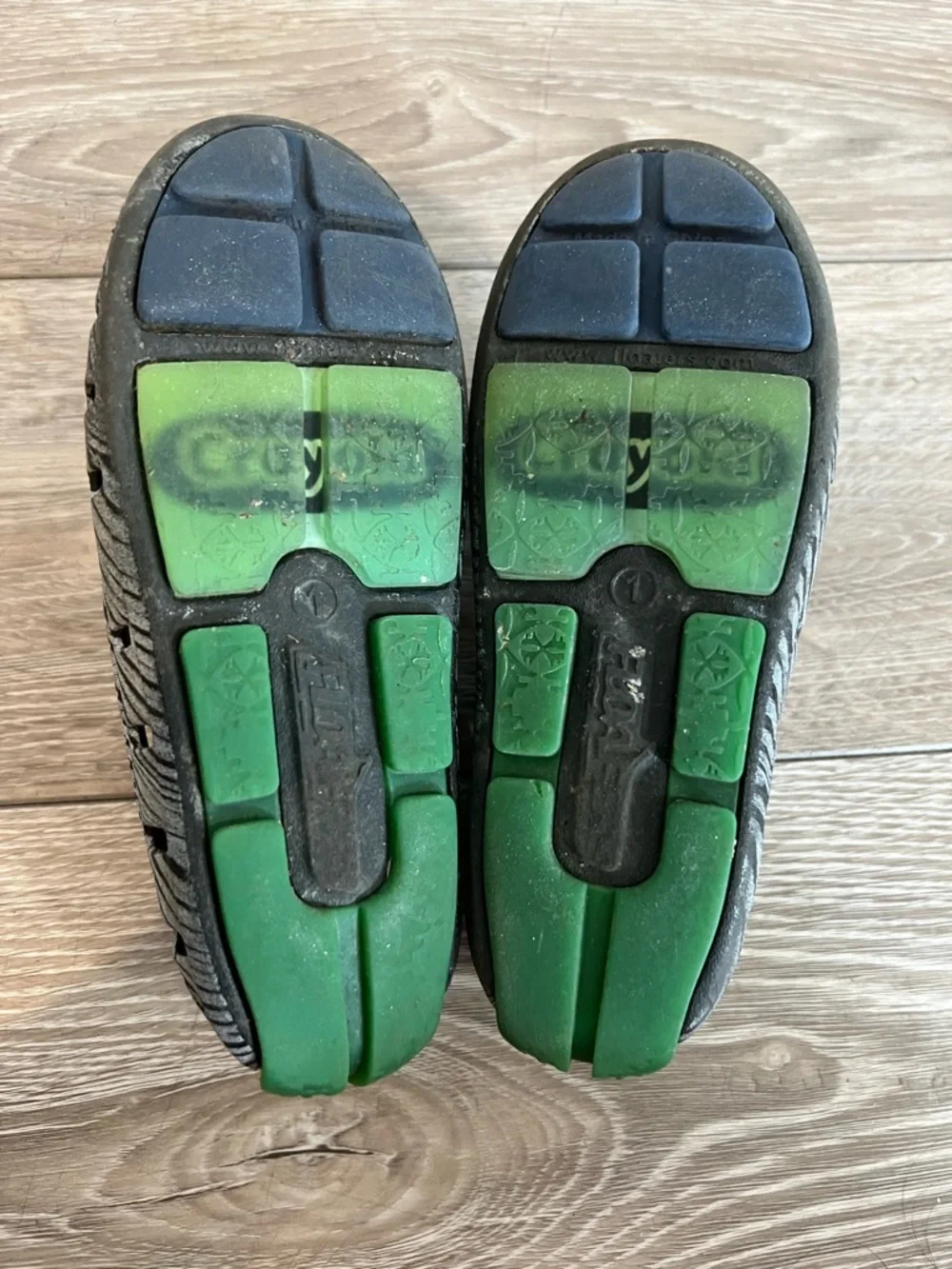 Floafers crayola little